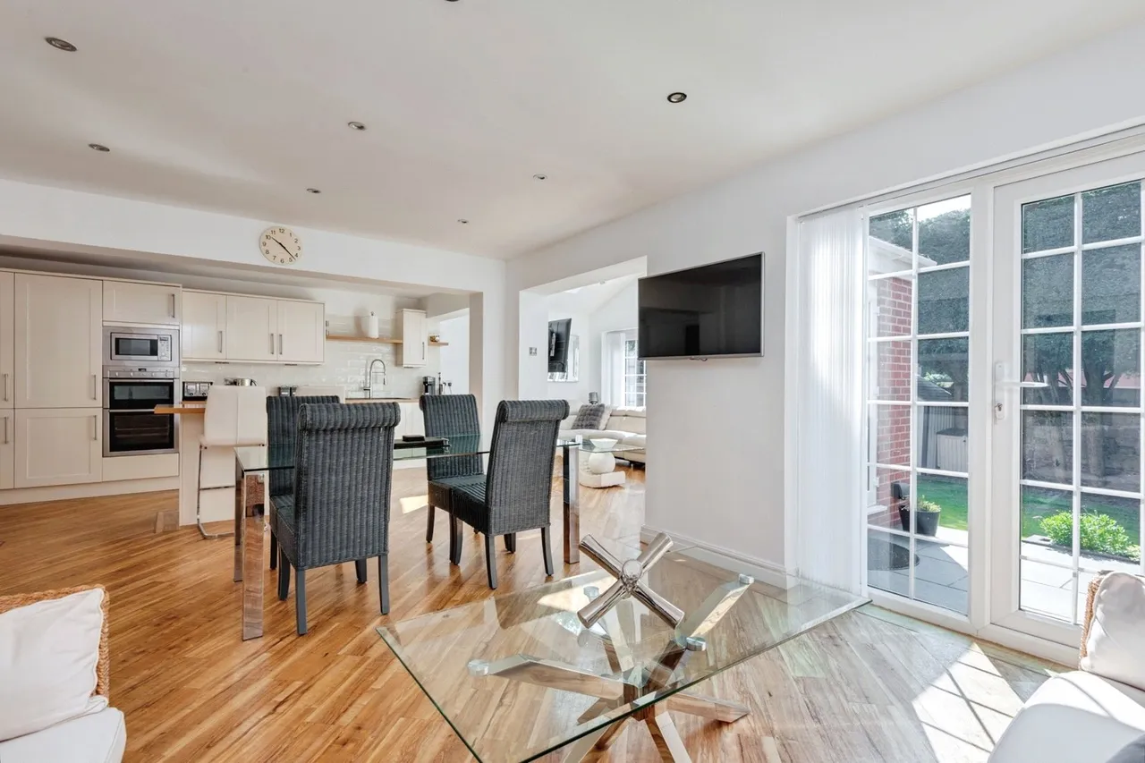 Kenilworth Close, Liverpool, L25, photo 5