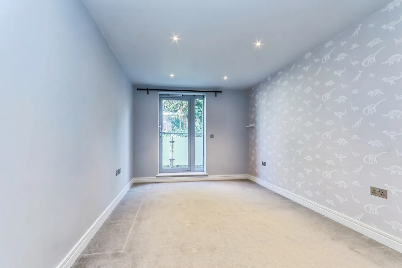 Croydon Road, Caterham, Surrey, CR3, photo 9