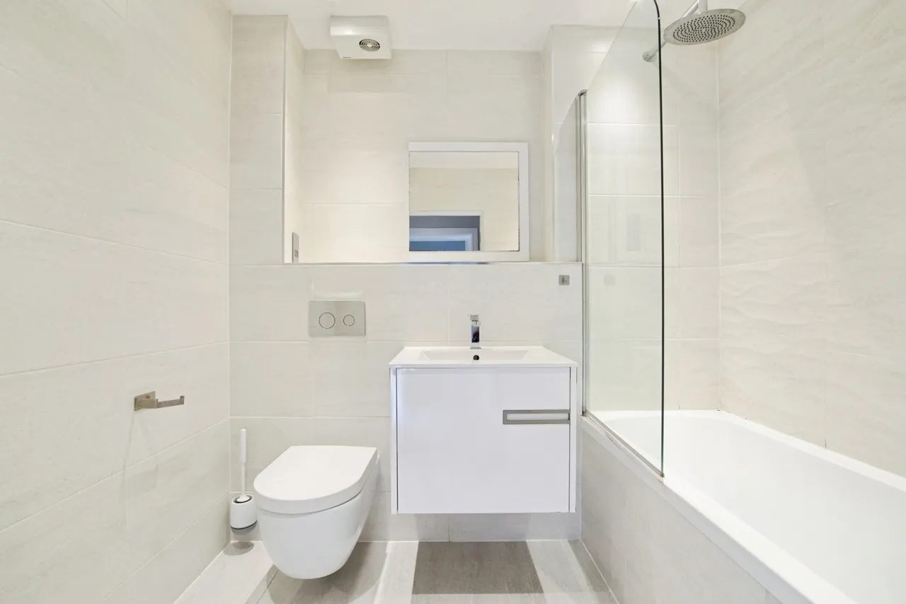 Croydon Road, Caterham, Surrey, CR3, photo 8