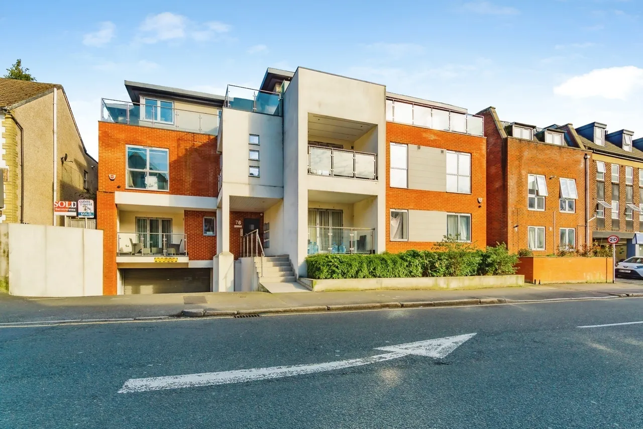 Croydon Road, Caterham, Surrey, CR3, photo 3