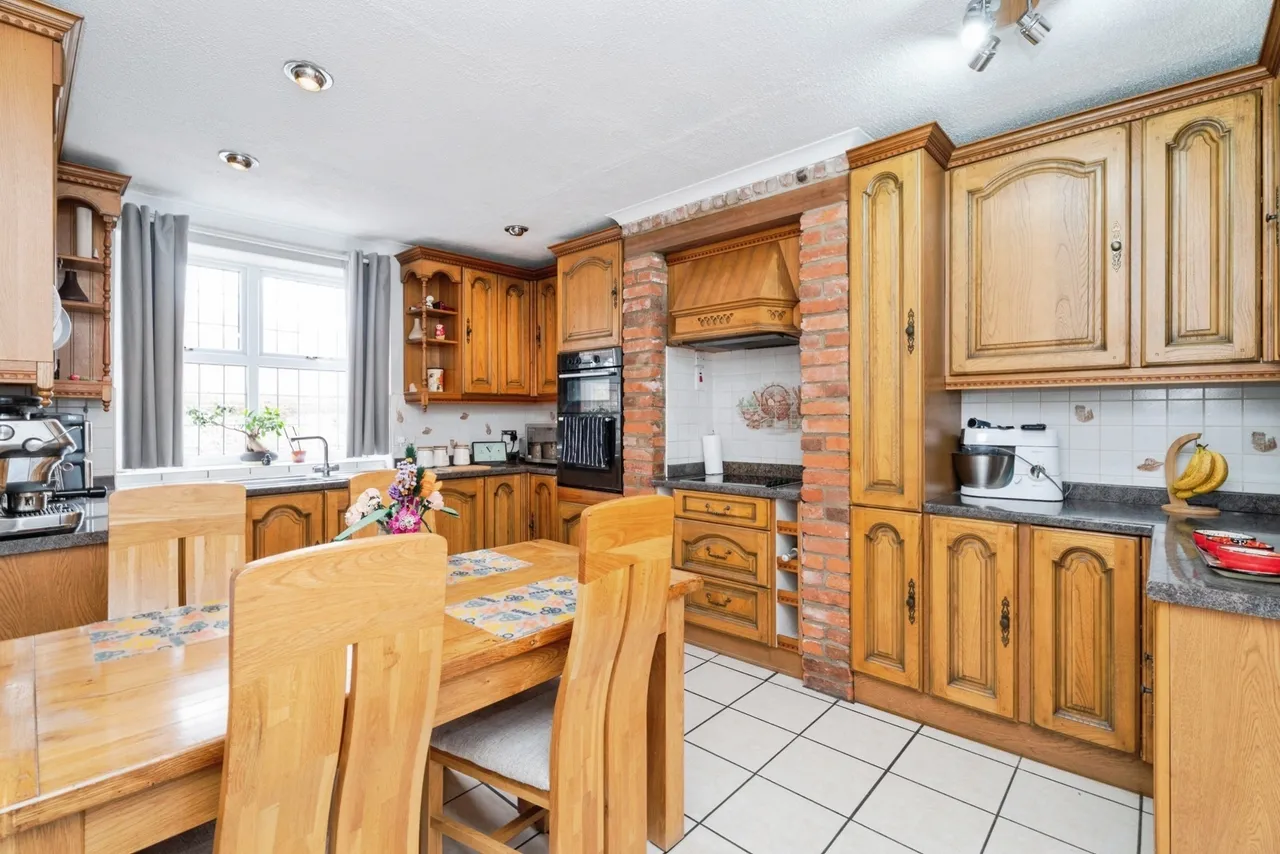 Weasenham Road, Great Massingham, King's Lynn, Norfolk, PE32, photo 3