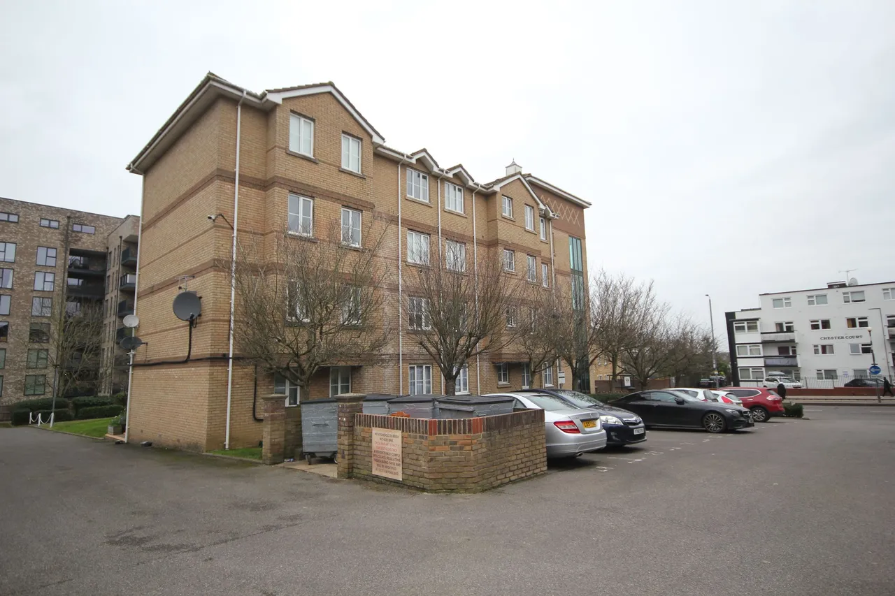 Sheepcote Road, Harrow, photo 16