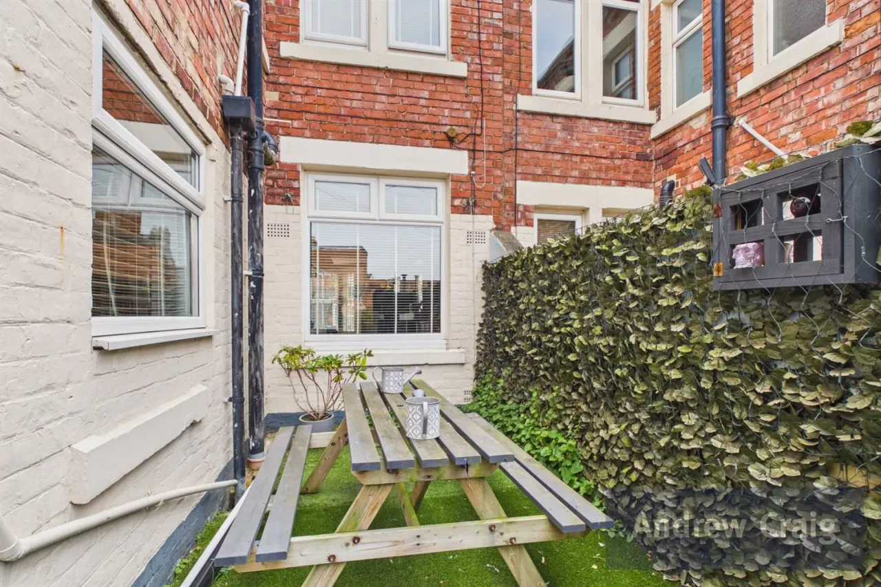 Oxford Avenue, South Shields, NE33, photo 24
