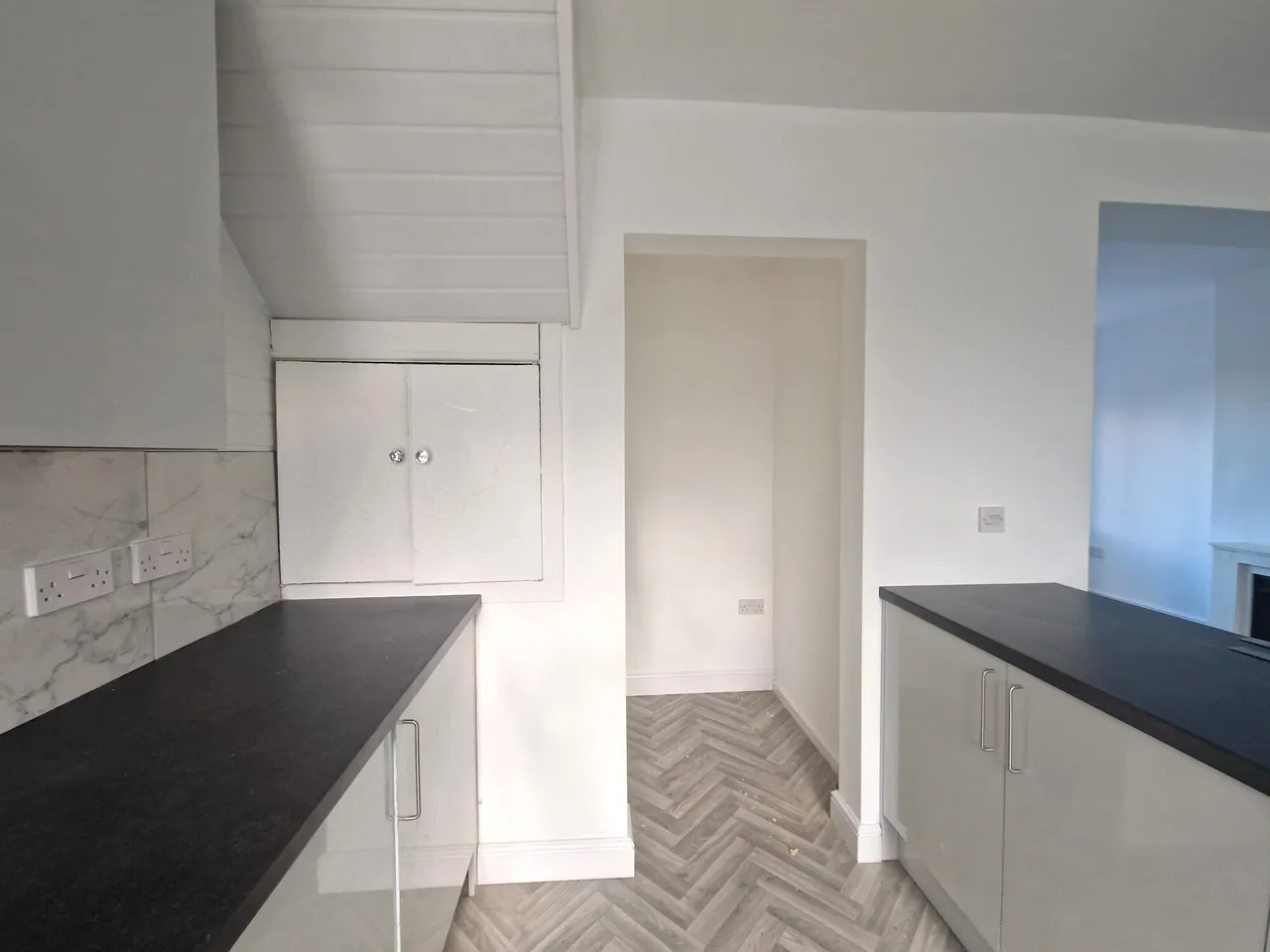 Westbourne Crescent, Pontefract, WF8, photo 3