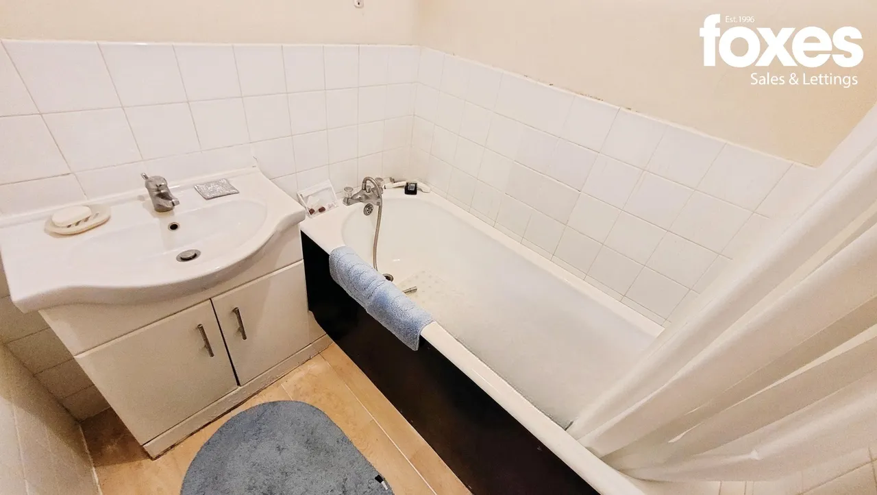 Crescent Court, 33 Chine Crescent, Bournemouth, Dorset, BH2 5LA, photo 9