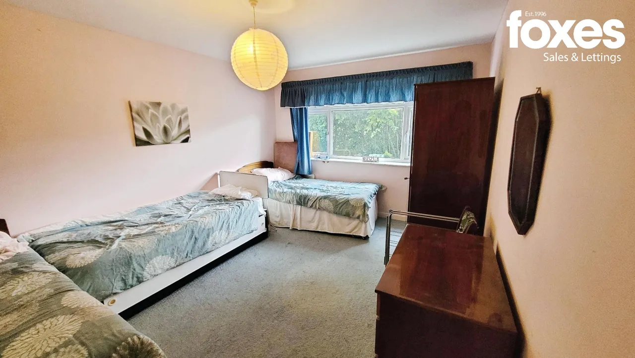 Crescent Court, 33 Chine Crescent, Bournemouth, Dorset, BH2 5LA, photo 7