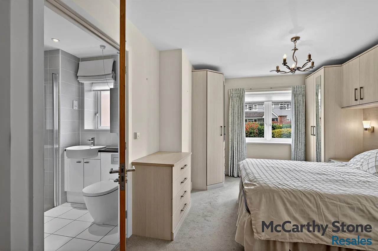 Raglan Road, Frinton-On-Sea, CO13, photo 12