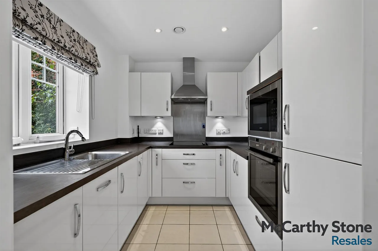 Raglan Road, Frinton-On-Sea, CO13, photo 7
