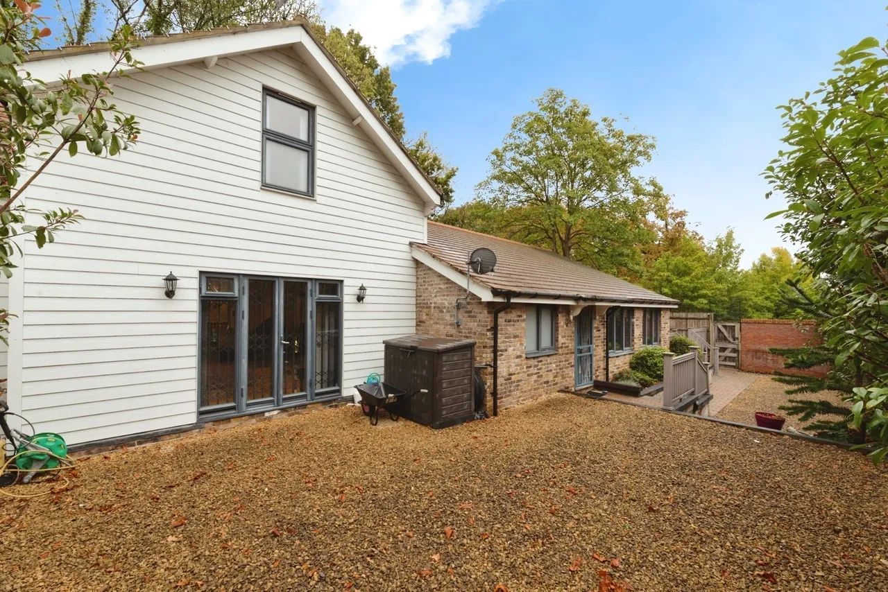 Lingmere Close, CHIGWELL, Essex, IG7, photo 6
