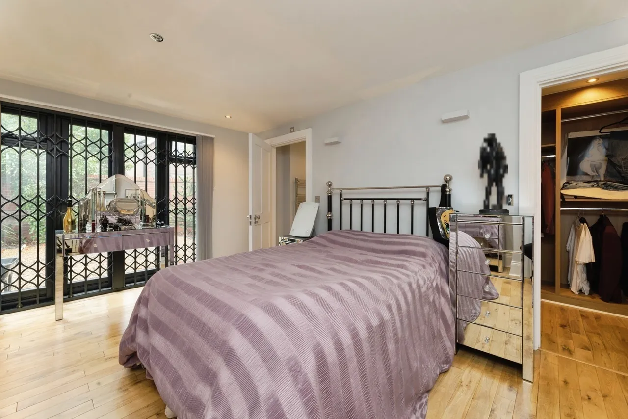 Lingmere Close, CHIGWELL, Essex, IG7, photo 10