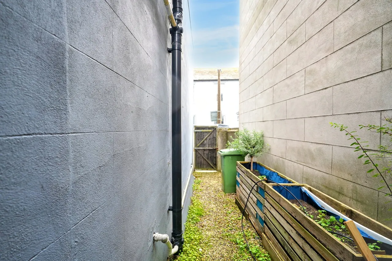 Elizabeth Street, Workington, CA14, photo 23