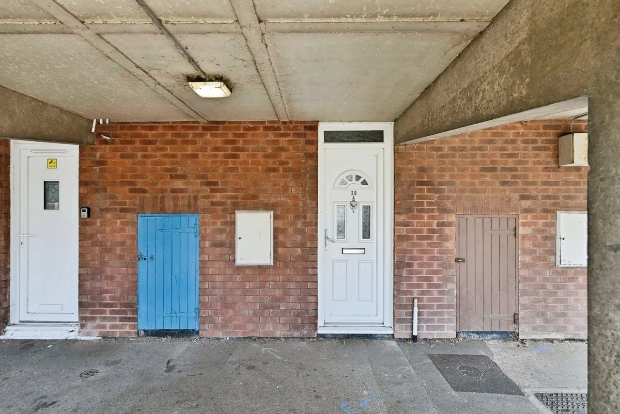 Lismore Close, Nottingham, Nottinghamshire, NG7, photo 17