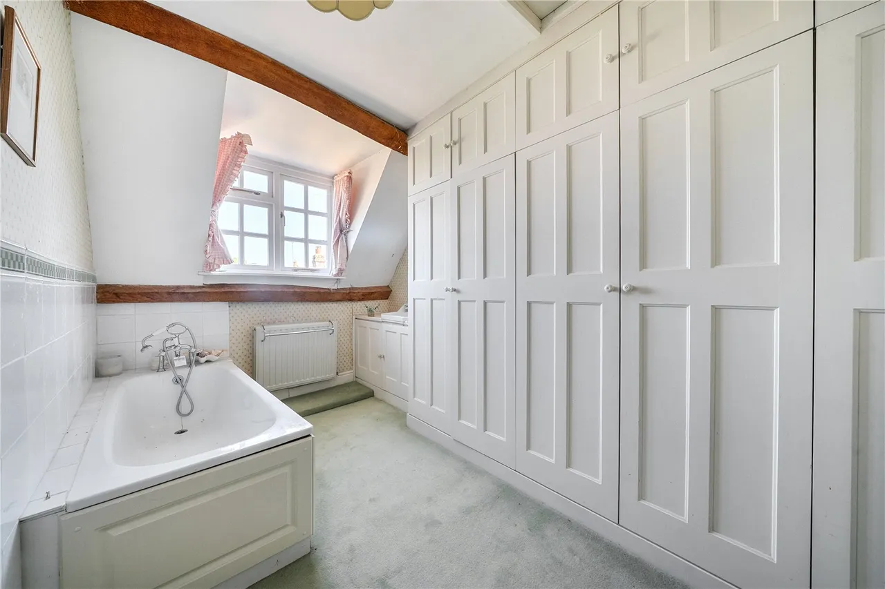 Marlborough Road, Aldbourne, Marlborough, Wiltshire, SN8 2DD, photo 5