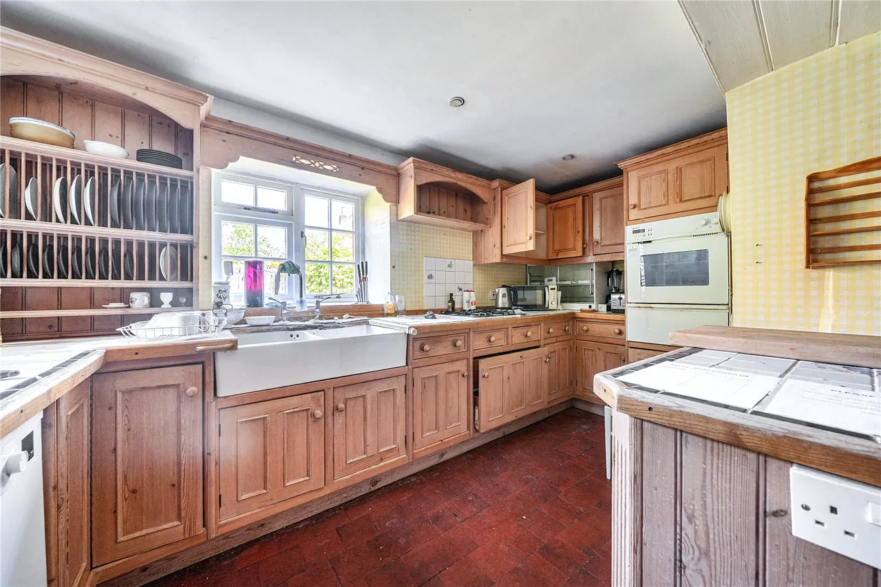 Marlborough Road, Aldbourne, Marlborough, Wiltshire, SN8 2DD, photo 2