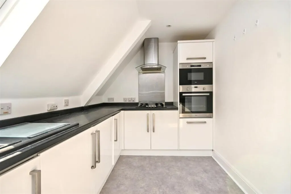 Lismore Road, Eastbourne, photo 7
