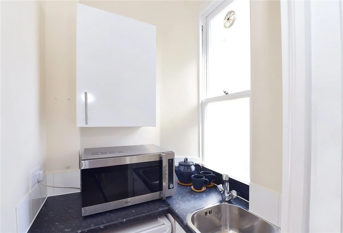 Hill Street, Mayfair, W1J, photo 2