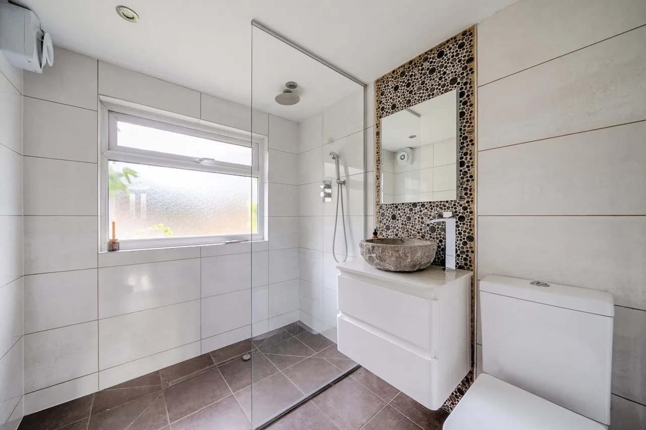 Elmers End Road, SE20, photo 12