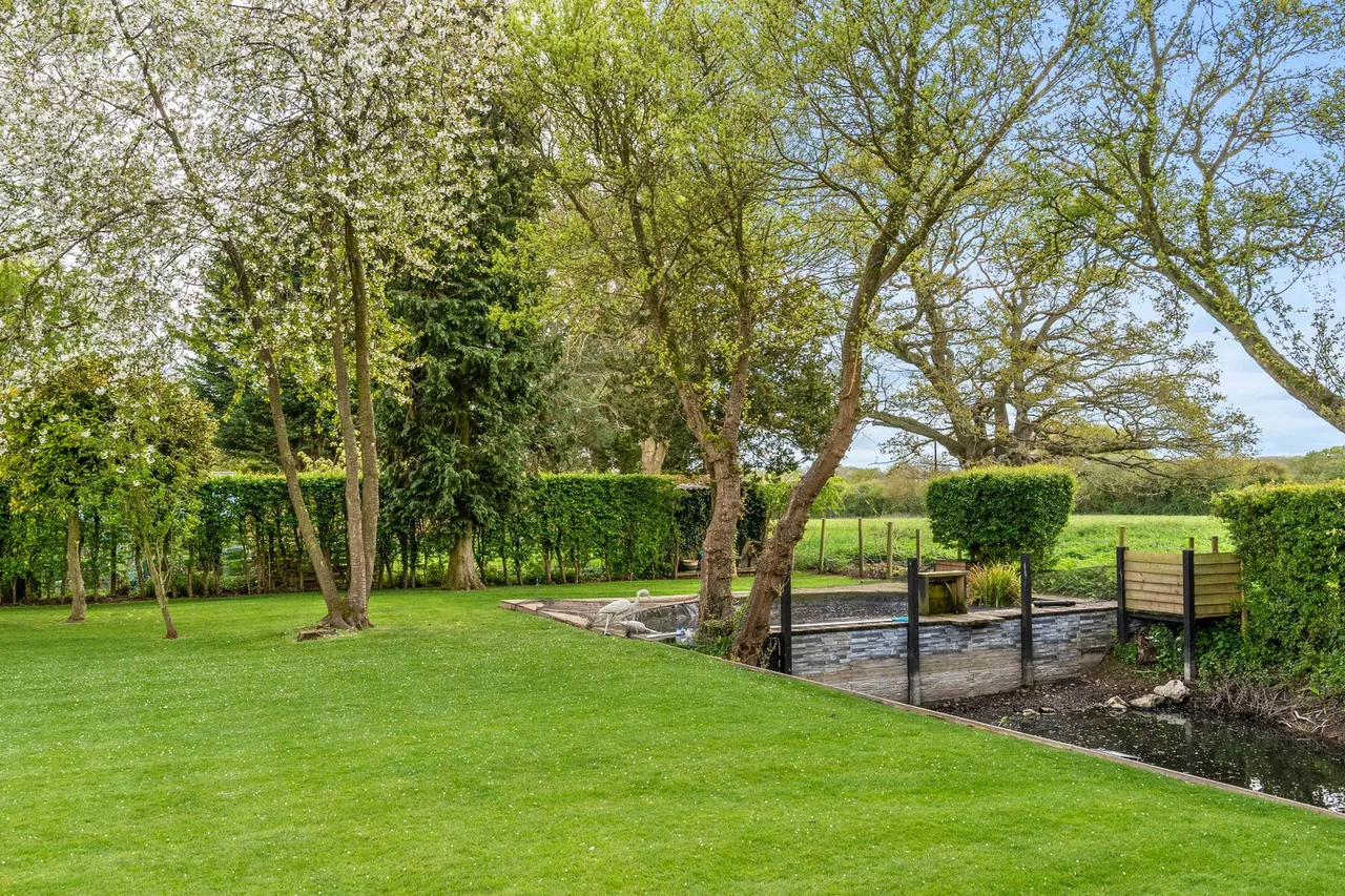 Toppesfield, Brook End, SG9, photo 28