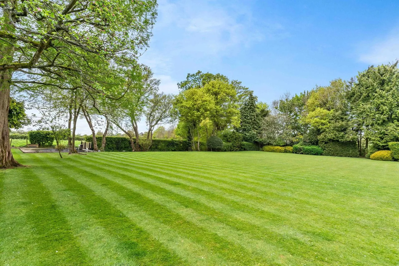 Toppesfield, Brook End, SG9, photo 25