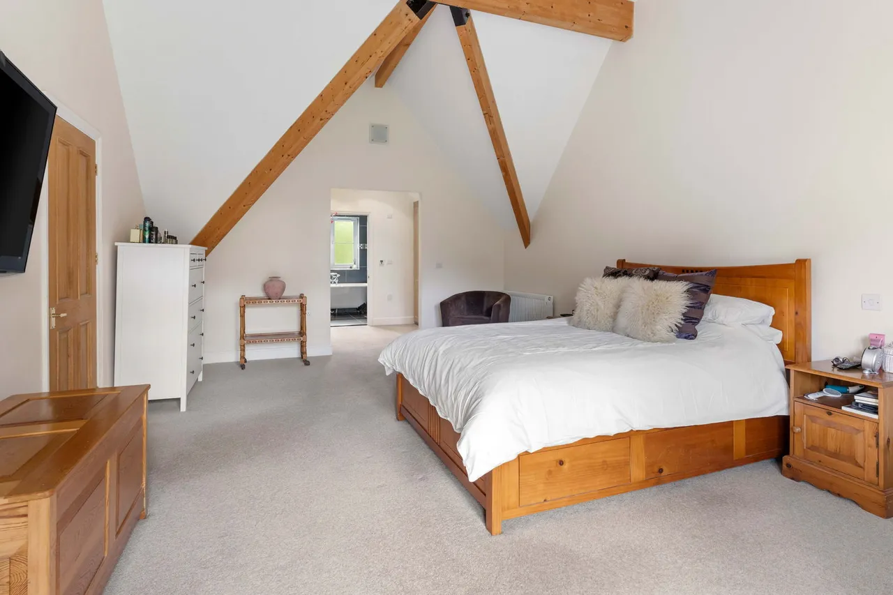 Toppesfield, Brook End, SG9, photo 17