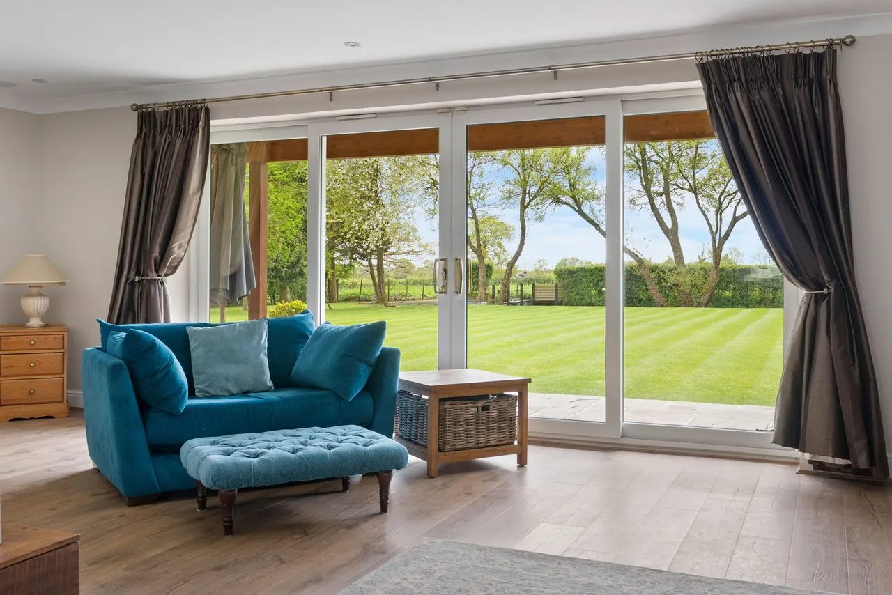 Toppesfield, Brook End, SG9, photo 10