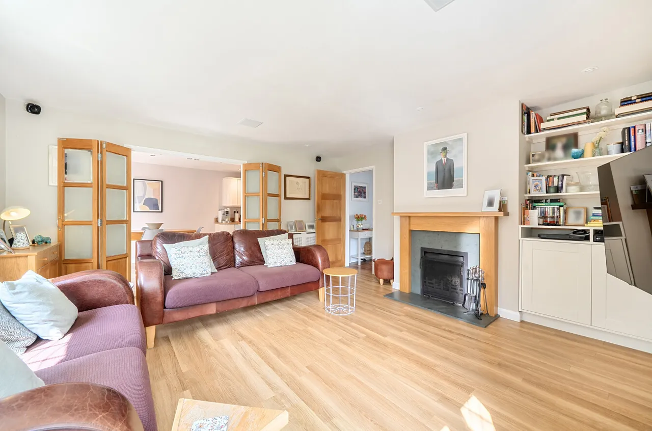 Long Barrow Close, South Wonston, SO21, photo 6