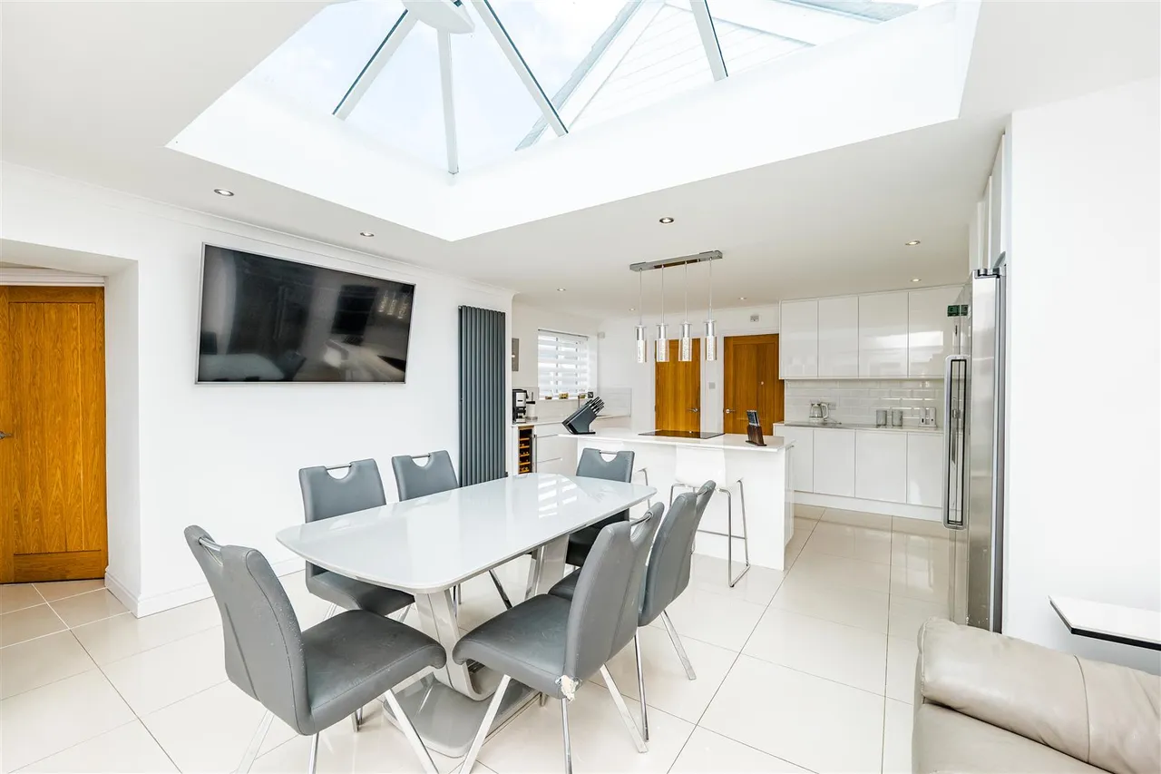 Cae Leon, Barry, CF62 9TF, photo 13