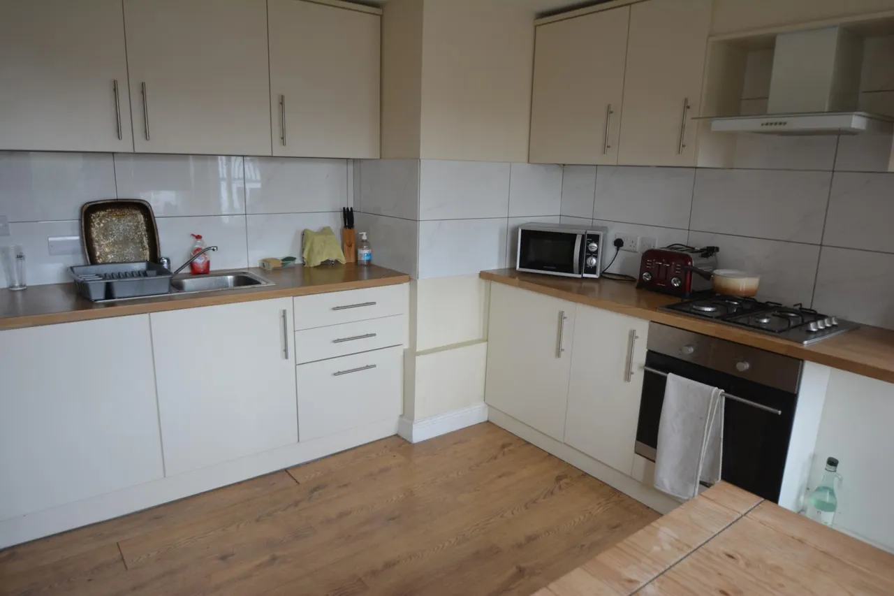 Fletton Avenue, Fletton, Peterborough, PE2, photo 2