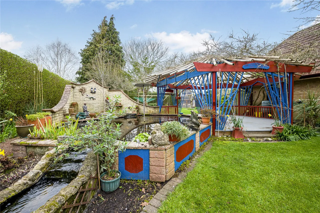 Fenns Lane, West End, GU24, photo 14