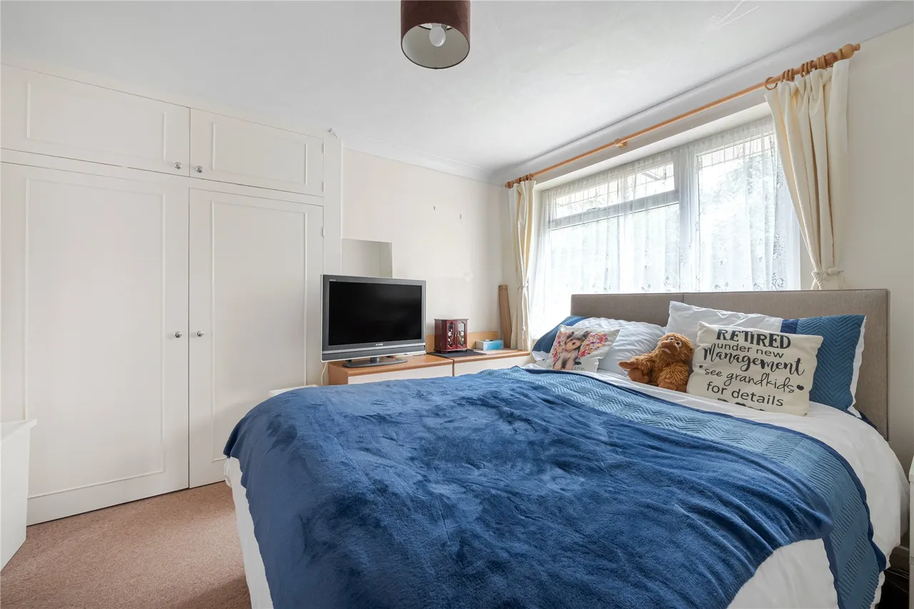 Fenns Lane, West End, GU24, photo 22