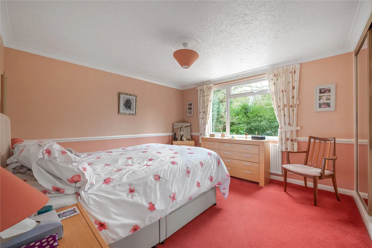 Fenns Lane, West End, GU24, photo 37