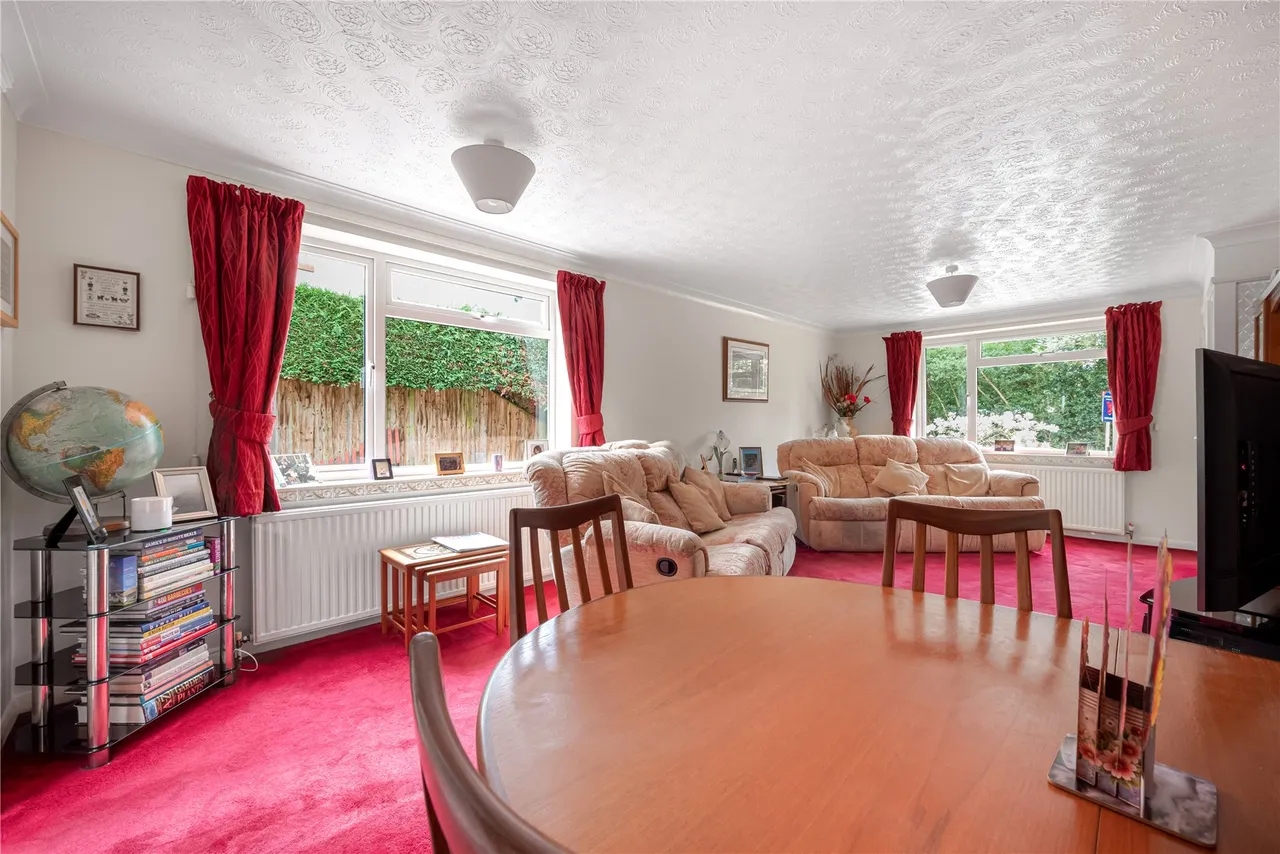 Fenns Lane, West End, GU24, photo 46