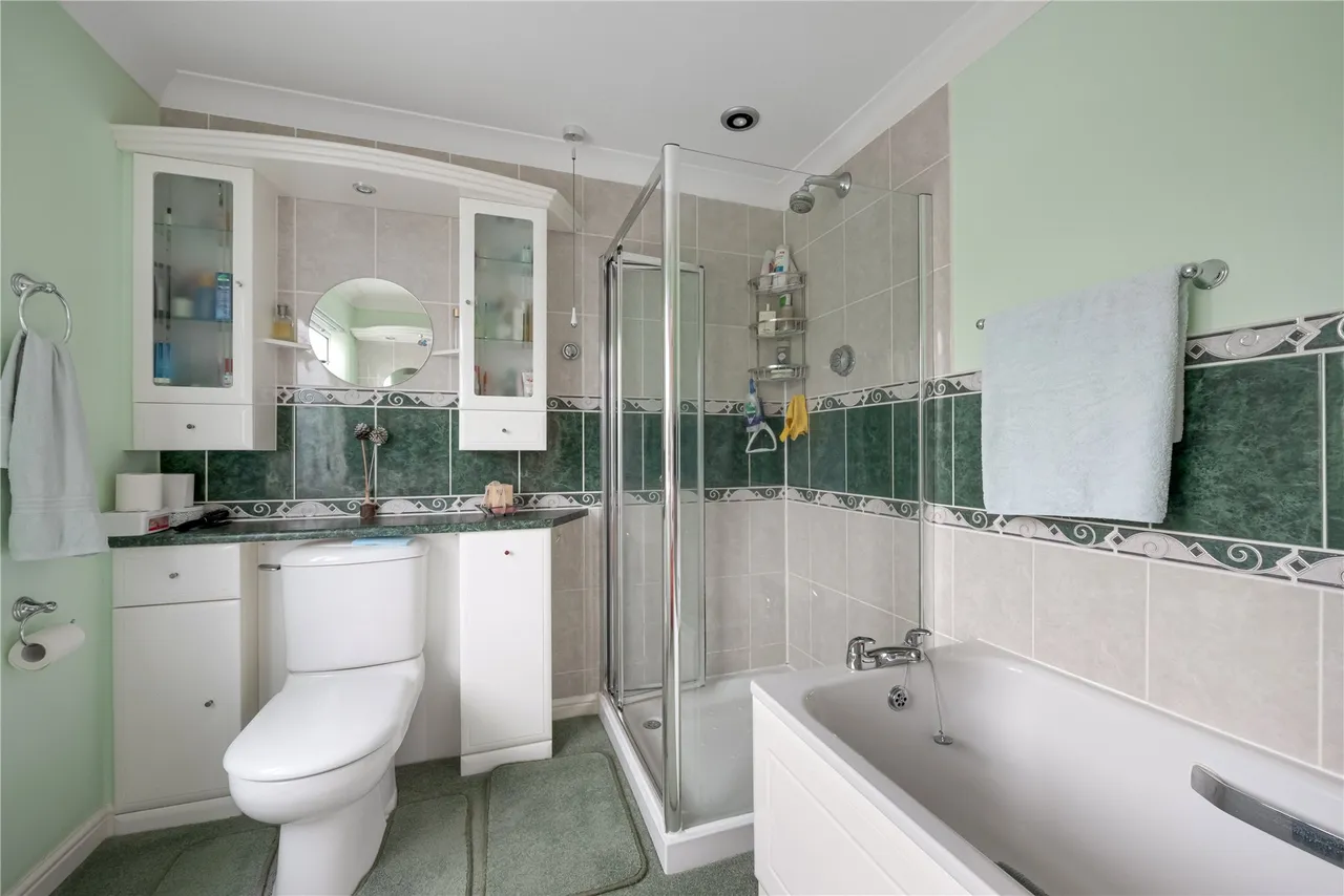 Fenns Lane, West End, GU24, photo 41