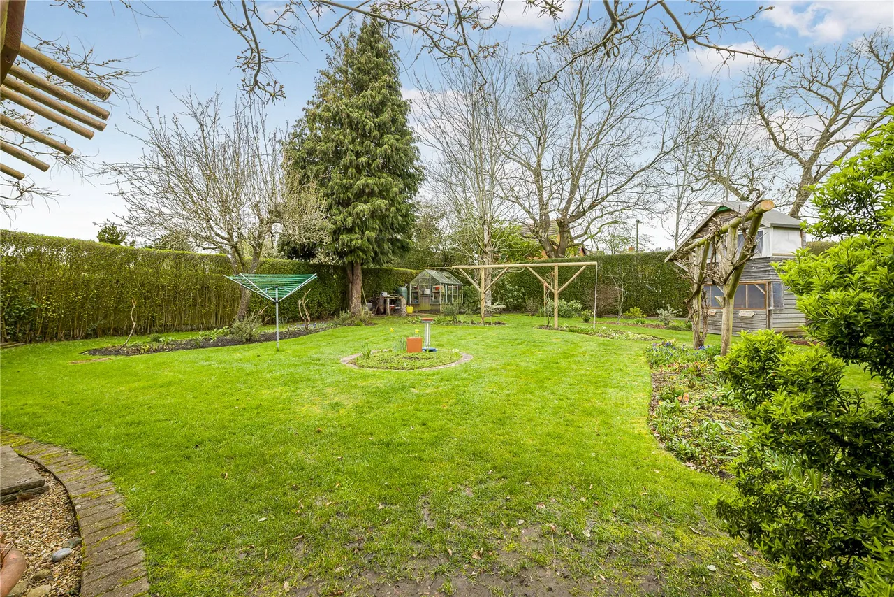 Fenns Lane, West End, GU24, photo 7