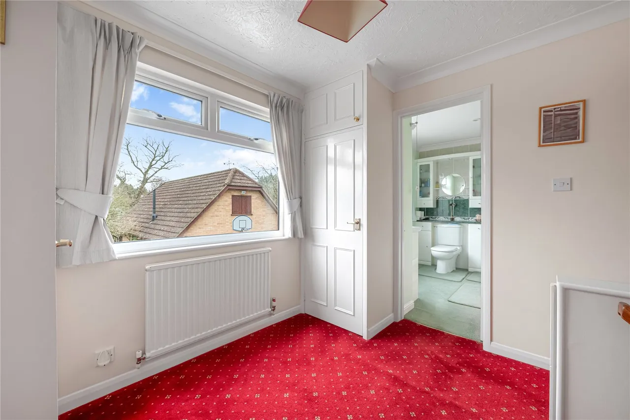 Fenns Lane, West End, GU24, photo 42