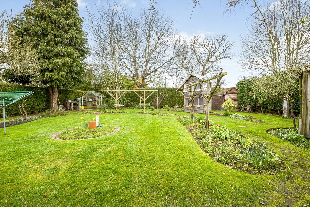 Fenns Lane, West End, GU24, photo 12
