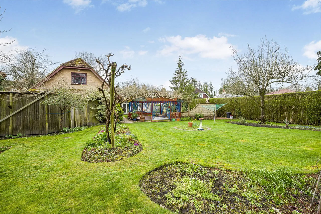 Fenns Lane, West End, GU24, photo 11