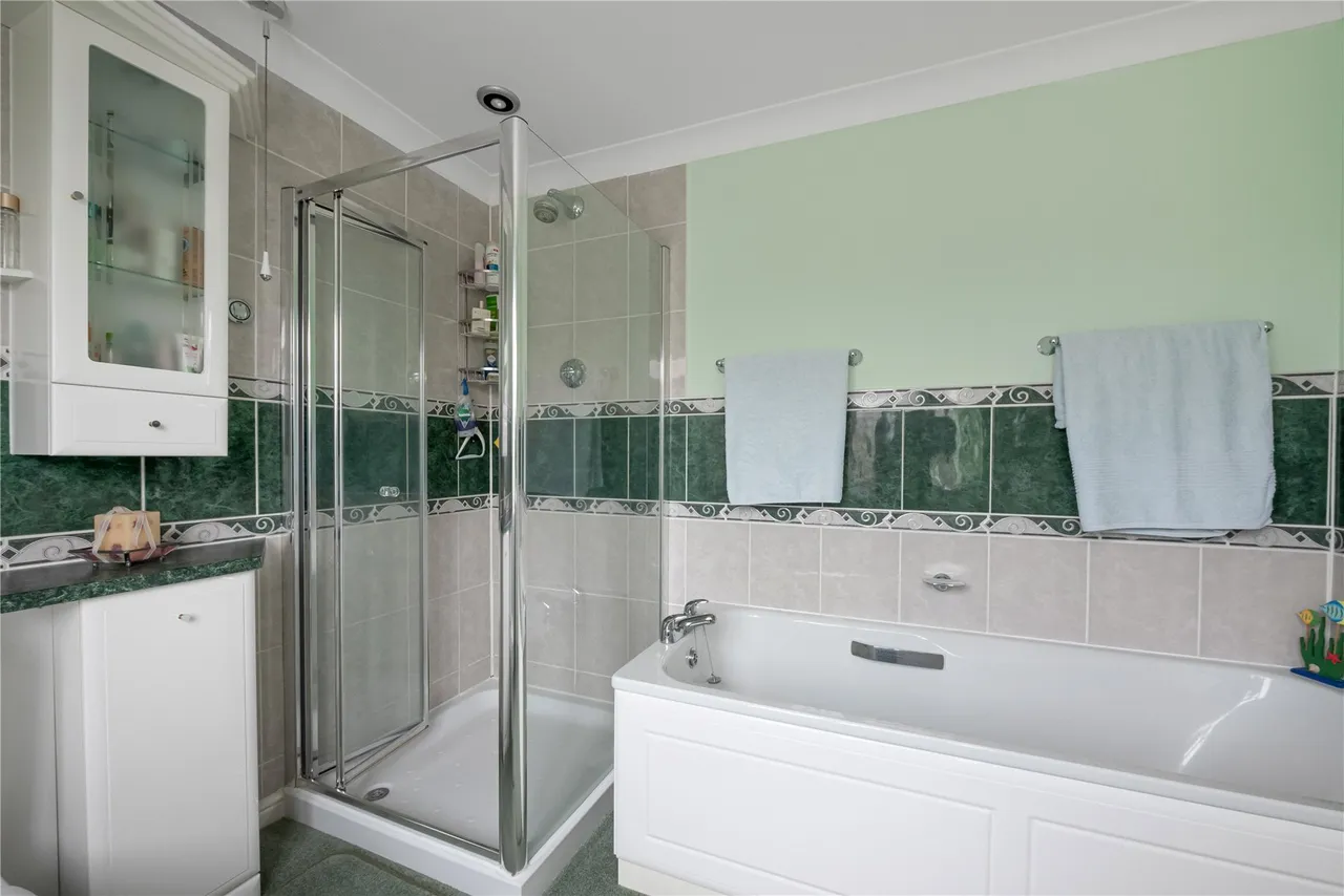 Fenns Lane, West End, GU24, photo 40
