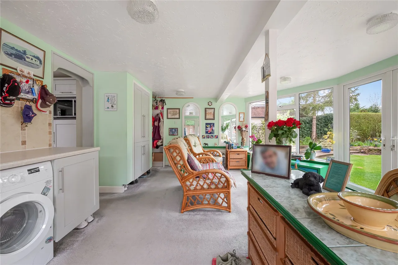Fenns Lane, West End, GU24, photo 53