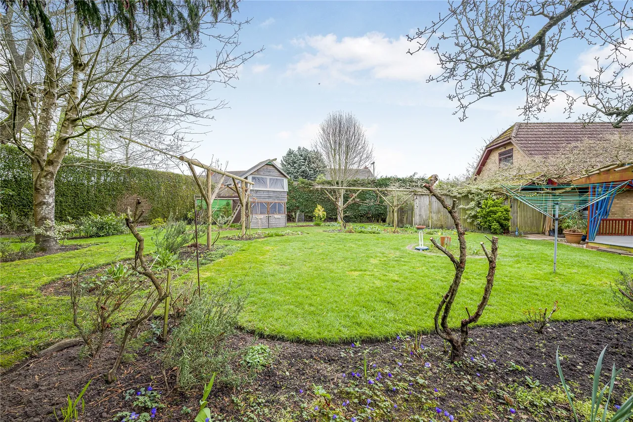 Fenns Lane, West End, GU24, photo 9