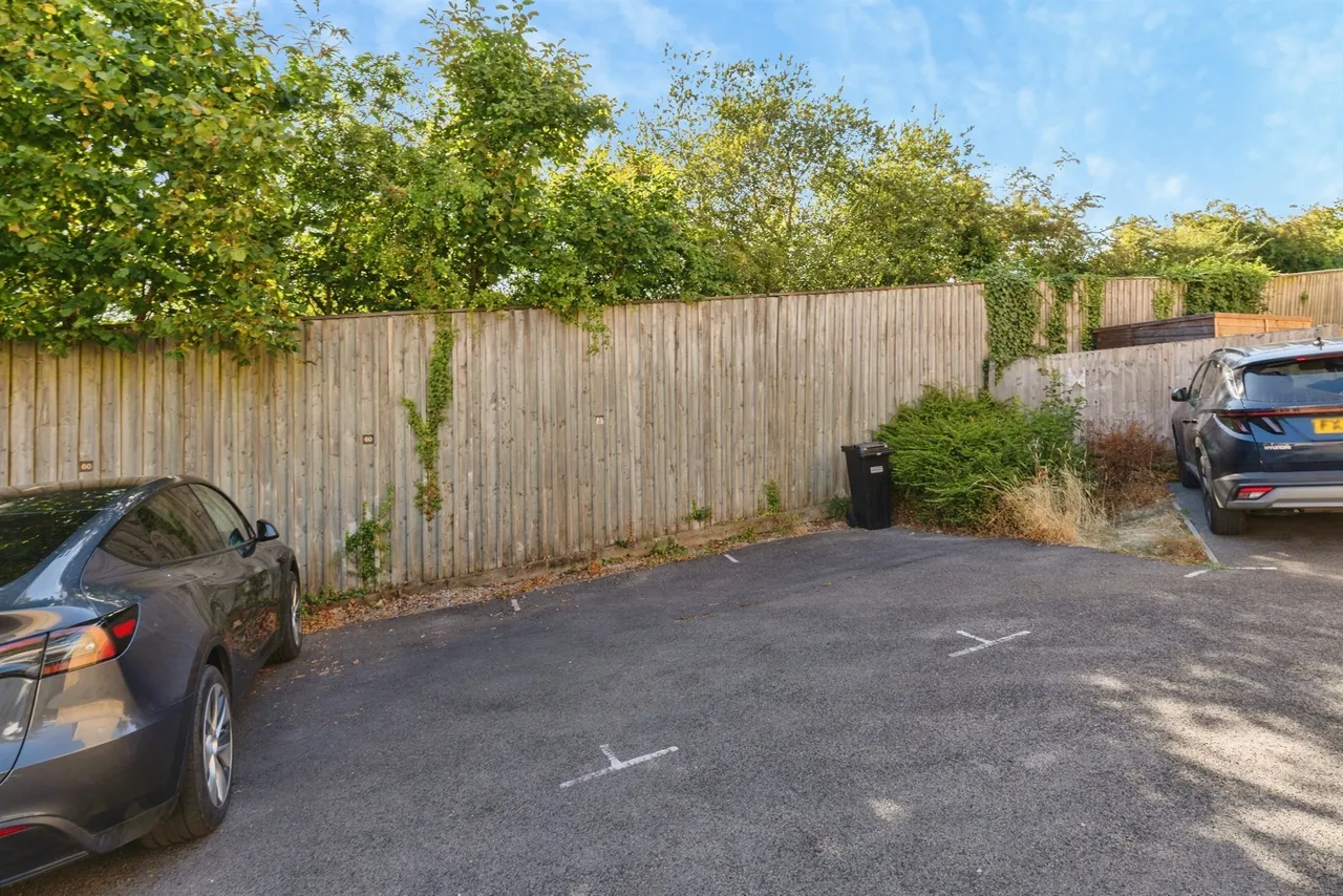 Eveleigh Avenue, Bath, BA1, photo 21