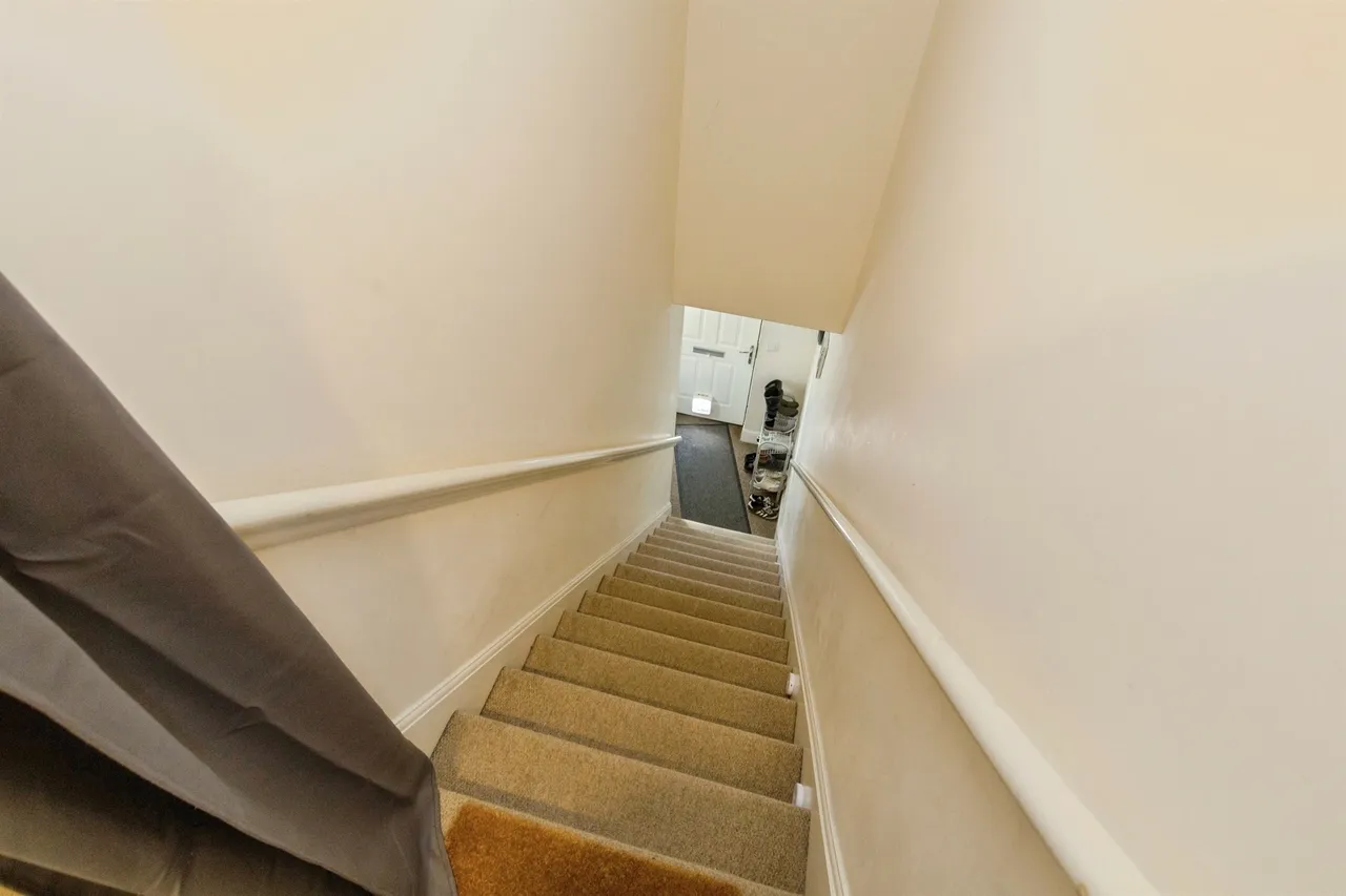 Eveleigh Avenue, Bath, BA1, photo 12