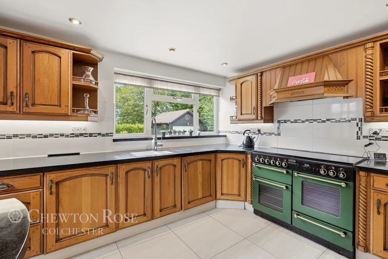 Moor Hall Lane, Danbury, photo 5