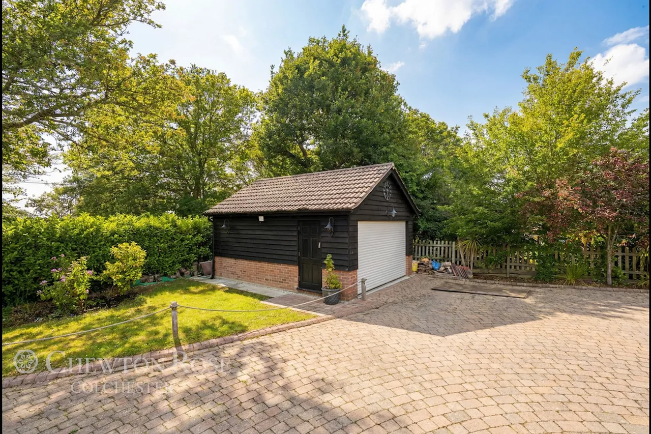 Moor Hall Lane, Danbury, photo 32