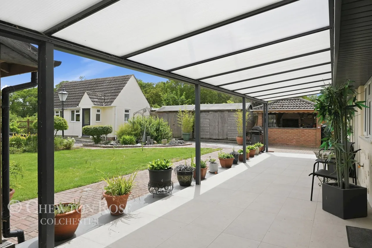 Moor Hall Lane, Danbury, photo 24