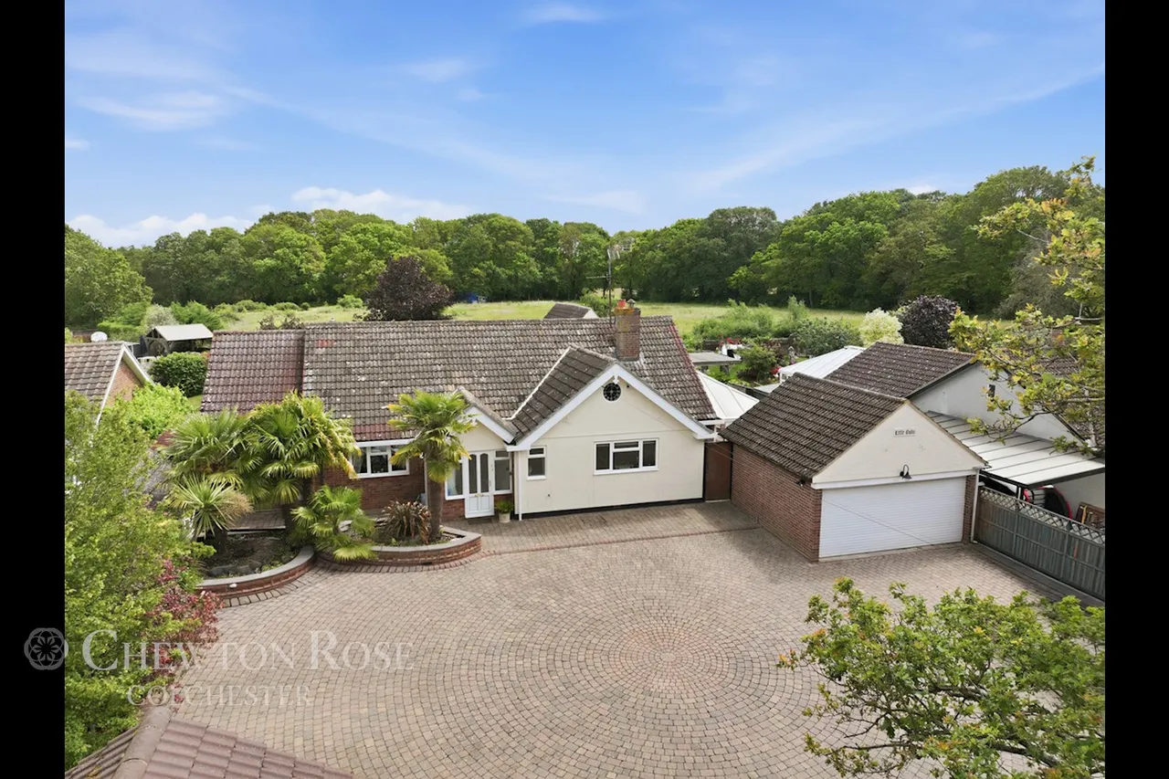 4 bed house for sale, Moor Hall Lane, Danbury