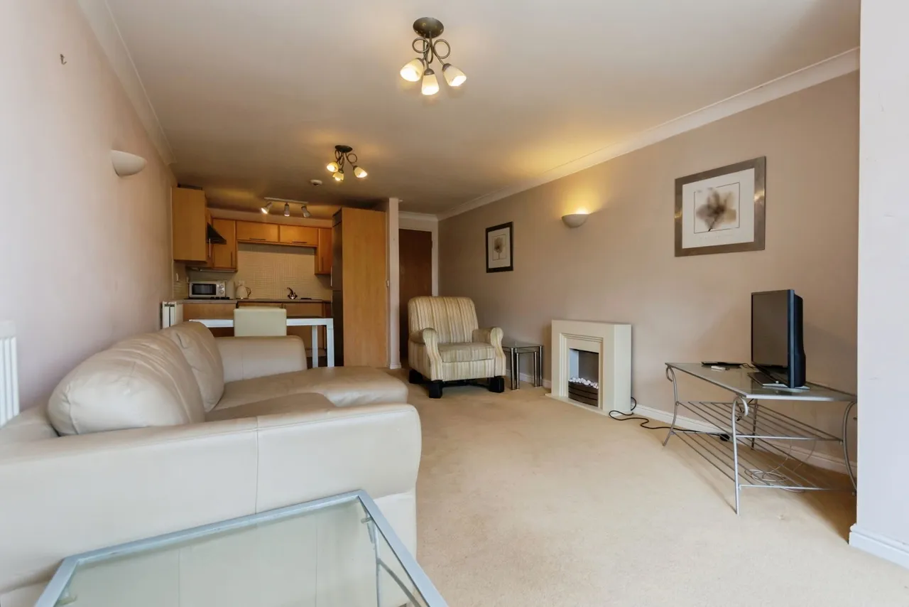 Warwick Road, Solihull, B92, photo 5