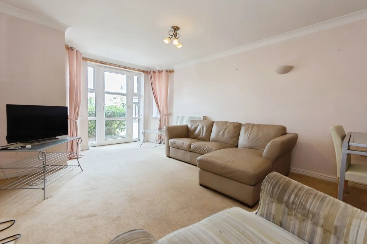 Warwick Road, Solihull, B92, photo 4