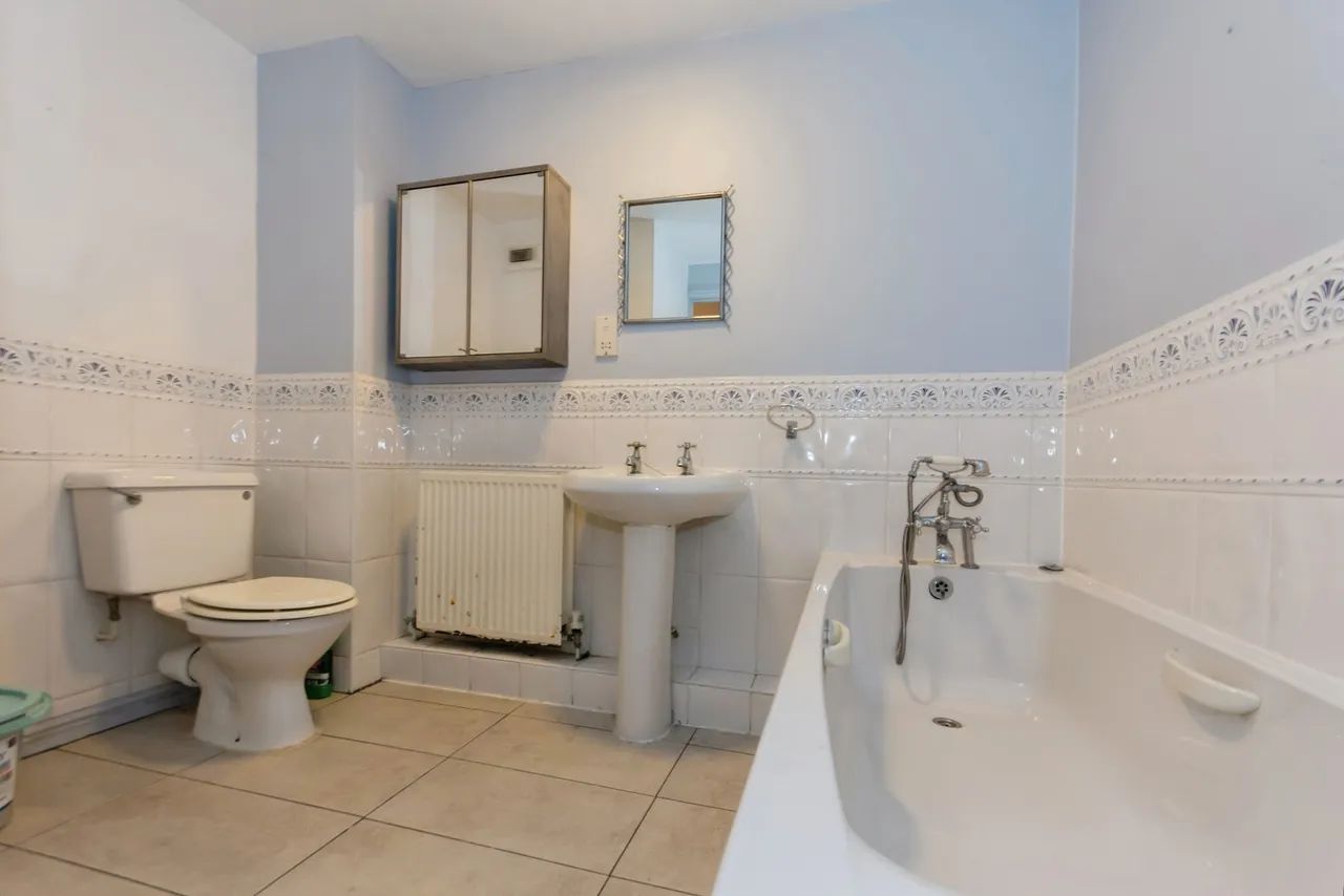 Warwick Road, Solihull, B92, photo 14