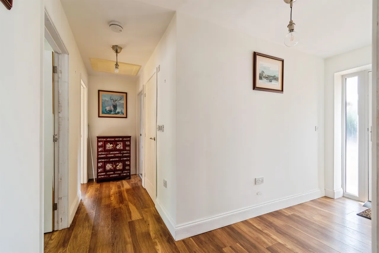 Beanacre Road, Melksham, photo 9